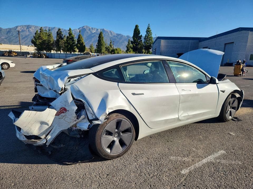 2023 TESLA MODEL 3 3