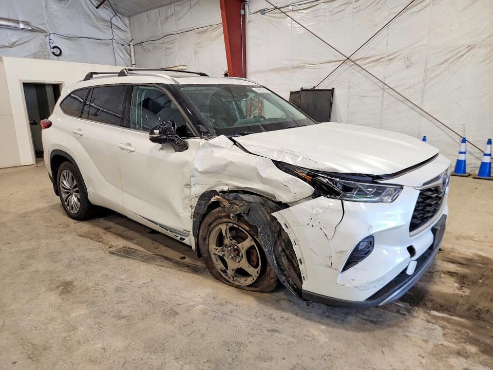 2023 TOYOTA HIGHLANDER HYBRID PLATINUM 4