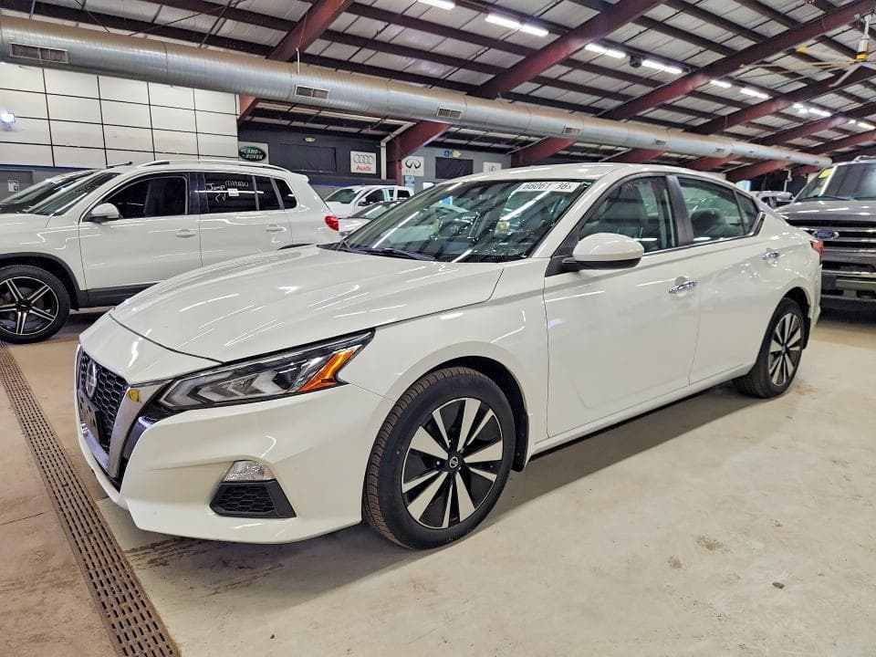 2022 NISSAN ALTIMA SV
