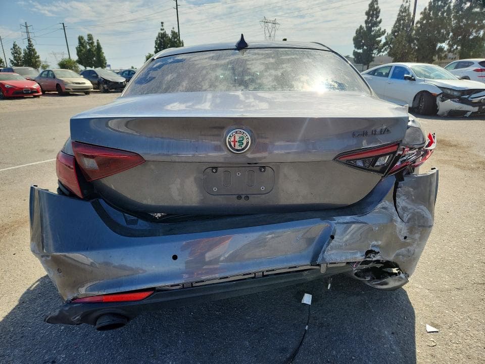 2019 ALFA ROMEO GIULIA 6