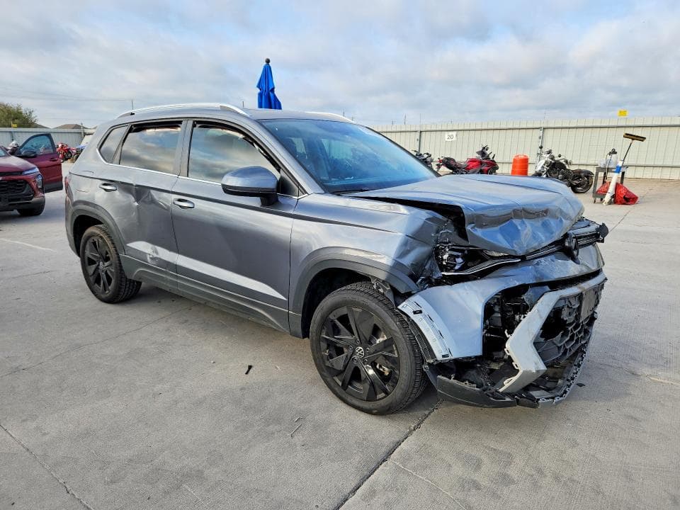 2025 VOLKSWAGEN TAOS SE 4
