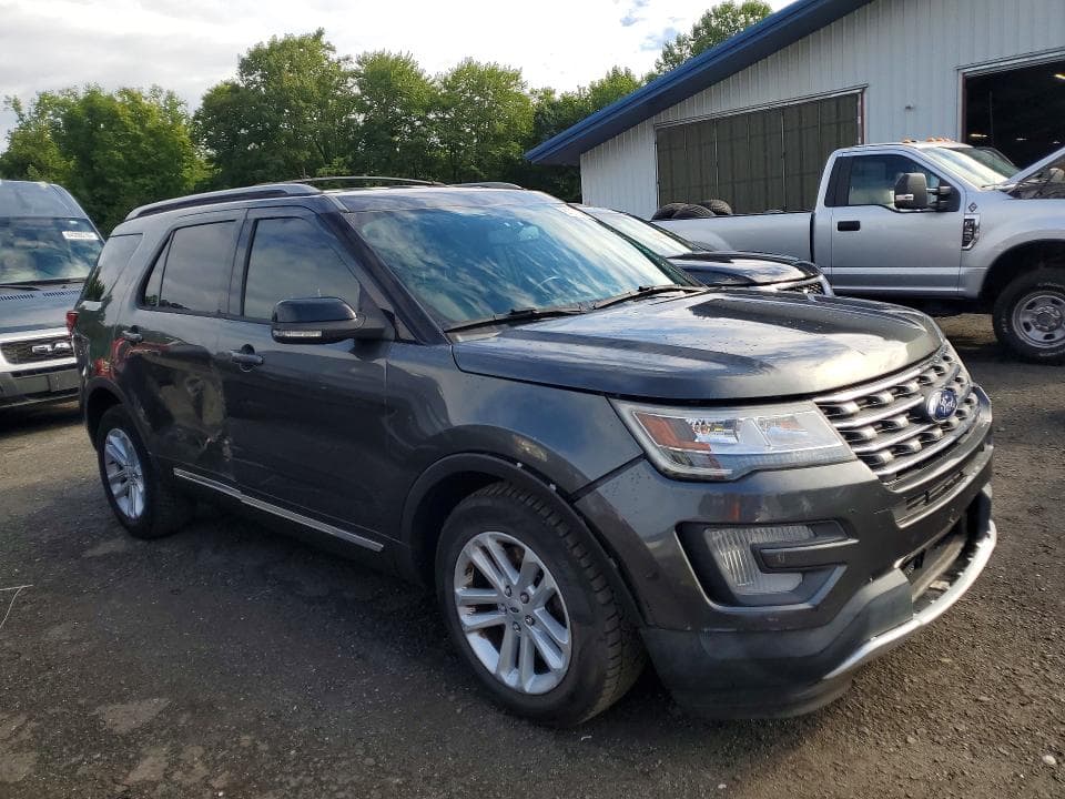 2017 FORD EXPLORER XLT 4