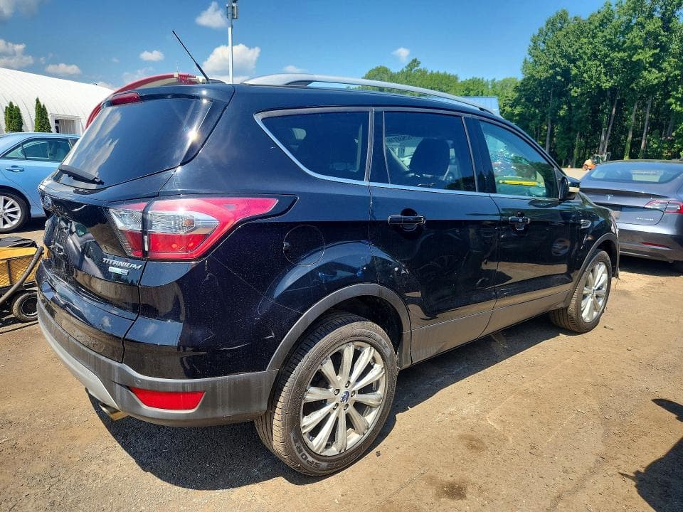 2017 FORD ESCAPE TITANIUM 3