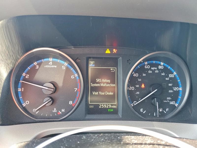 2018 TOYOTA RAV4 XLE 9