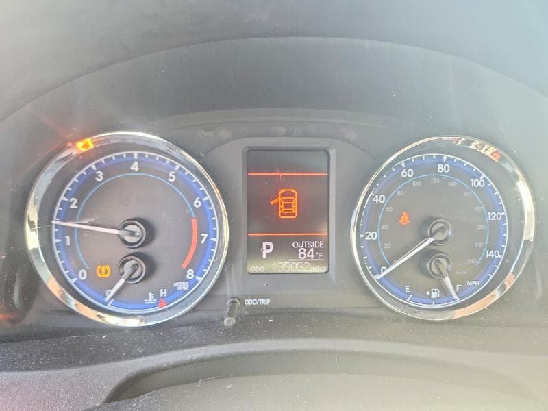 2018 TOYOTA COROLLA LE 9