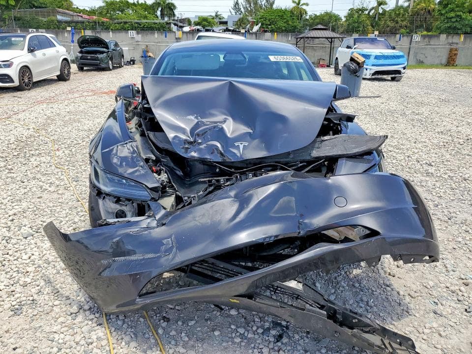 2025 TESLA MODEL 3 5