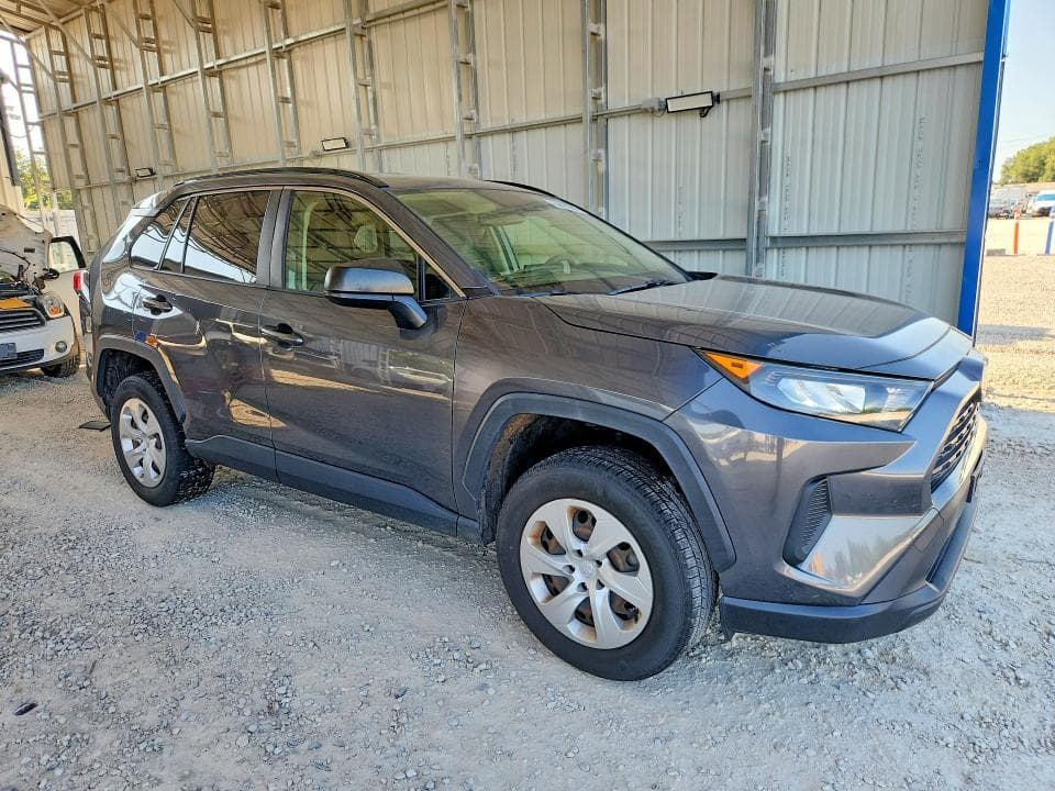 2019 TOYOTA RAV4 LE 4