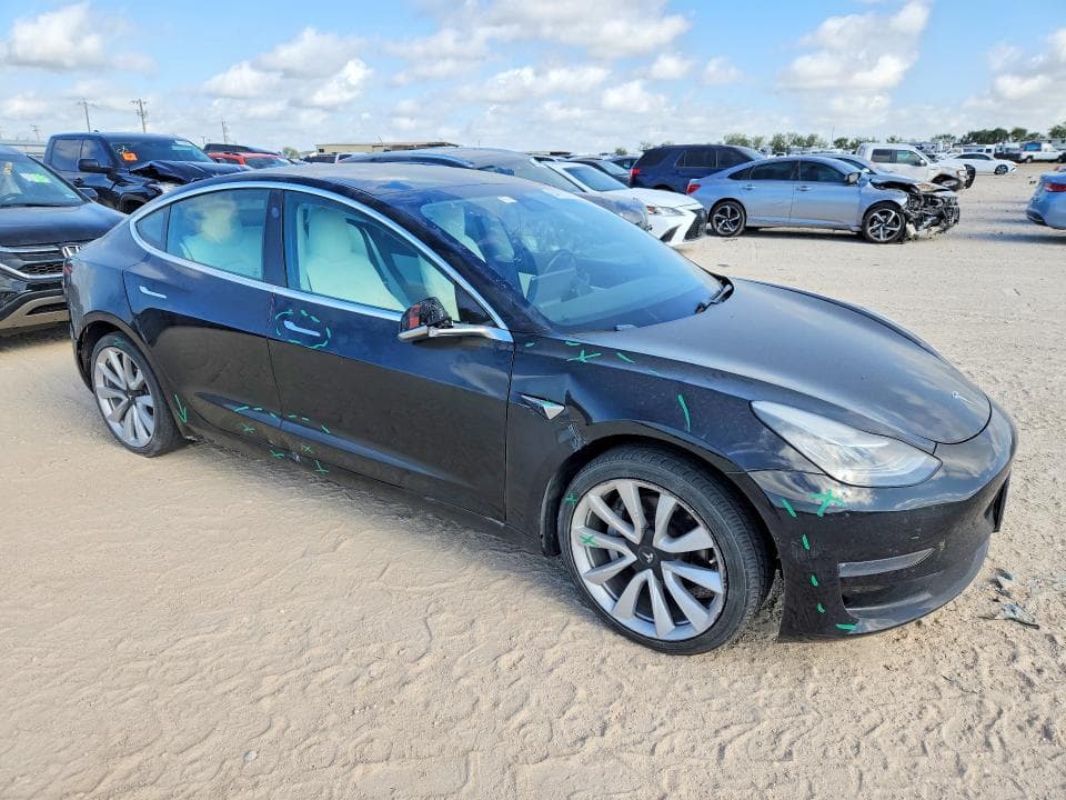 2019 TESLA MODEL 3 4