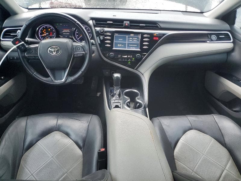 2018 TOYOTA CAMRY XLE 8