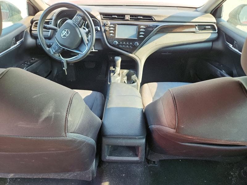 2019 TOYOTA CAMRY LE 8