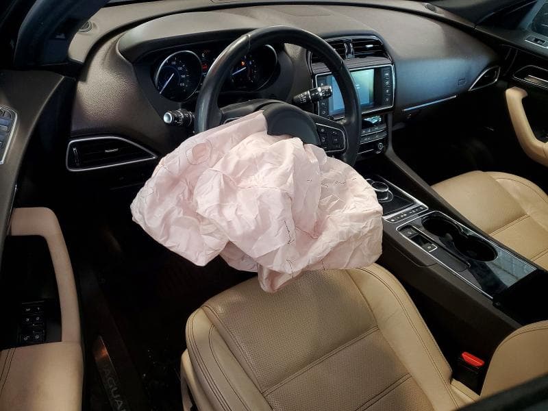 2017 JAGUAR F-PACE PRESTIGE 8