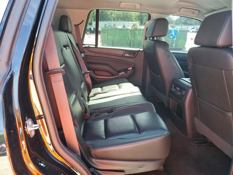 2017 GMC YUKON SLT 11