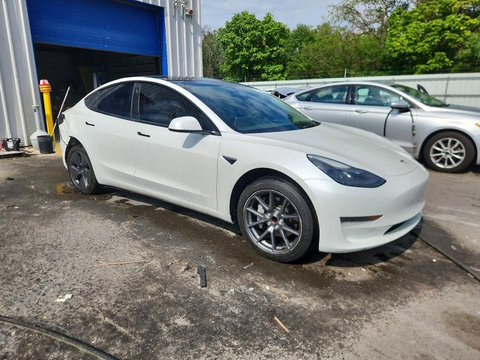 2022 TESLA MODEL 3 4