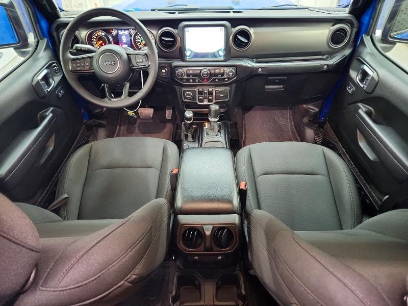 2023 JEEP GLADIATOR SPORT 8