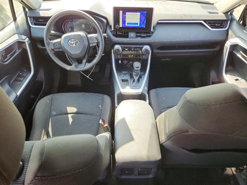 2024 TOYOTA RAV4 LE 8