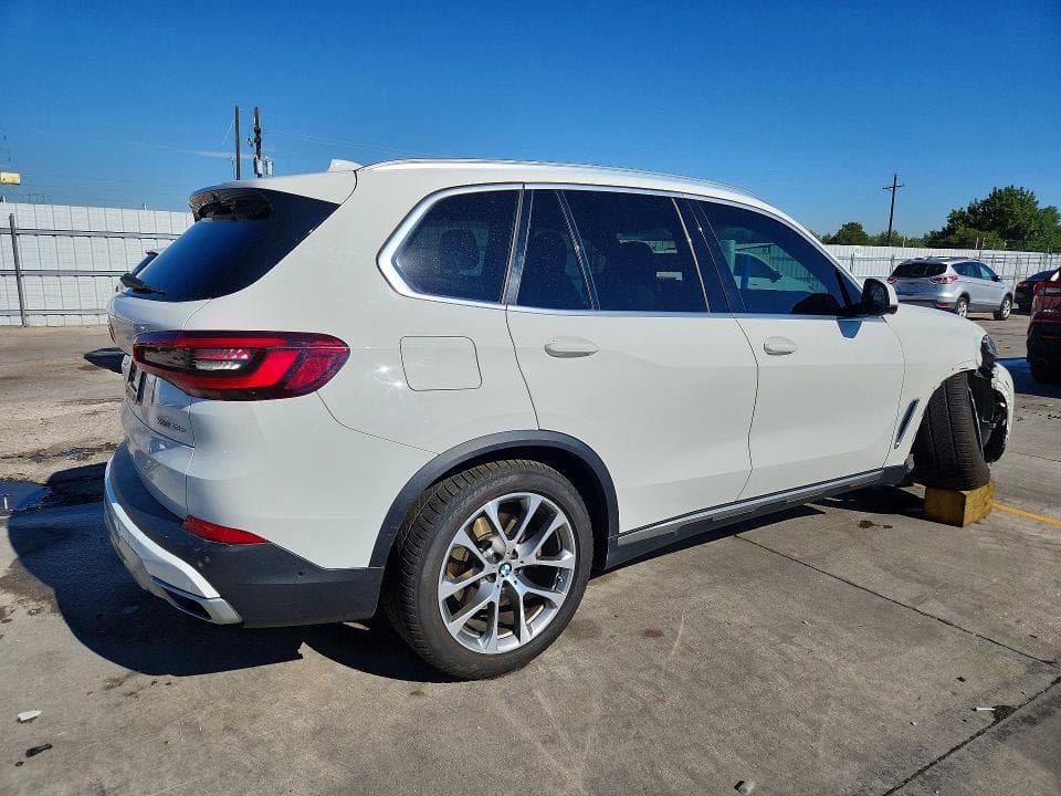 2021 BMW X5 XDRIVE45E 3