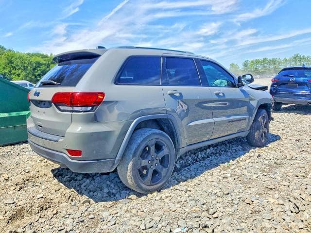 2019 JEEP GRAND CHEROKEE LAREDO 3