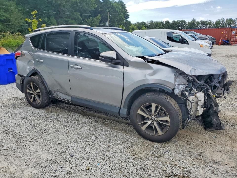 2018 TOYOTA RAV4 XLE 4