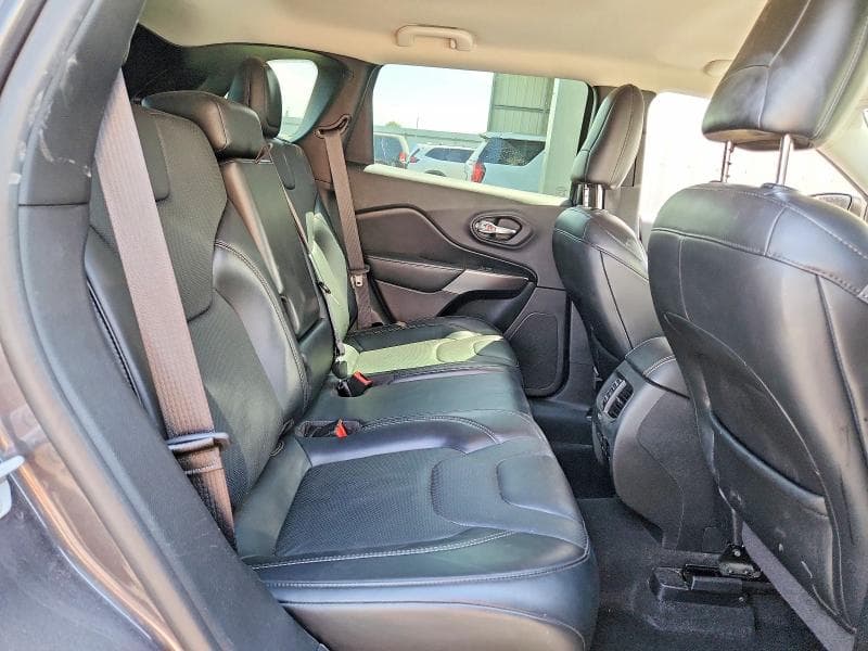 2019 JEEP CHEROKEE LIMITED 11