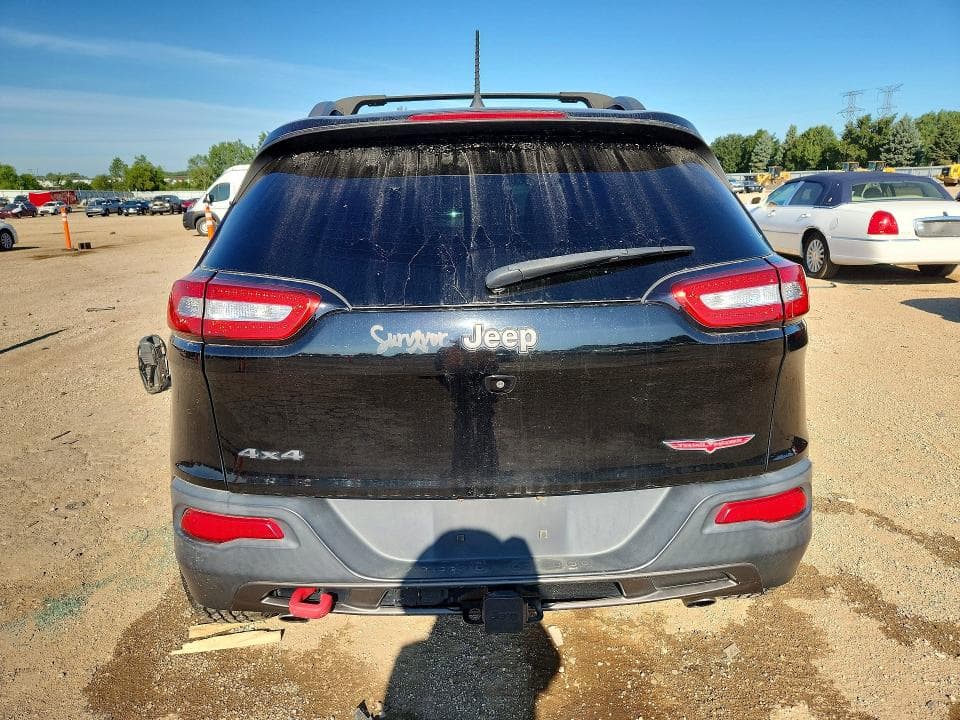 2017 JEEP CHEROKEE TRAILHAWK 6