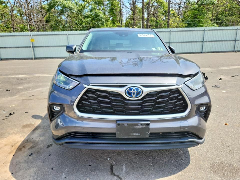 2021 TOYOTA HIGHLANDER HYBRID LE 5