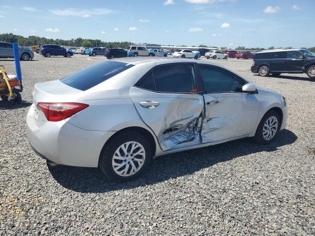 2018 TOYOTA COROLLA LE 3