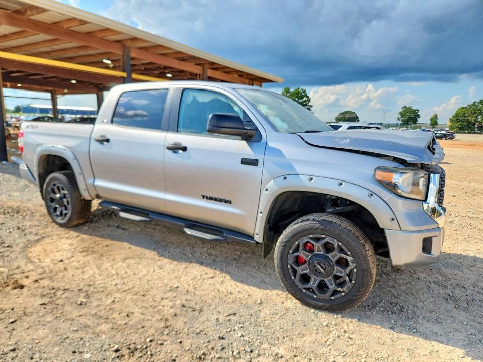 2020 TOYOTA TUNDRA SR5 4