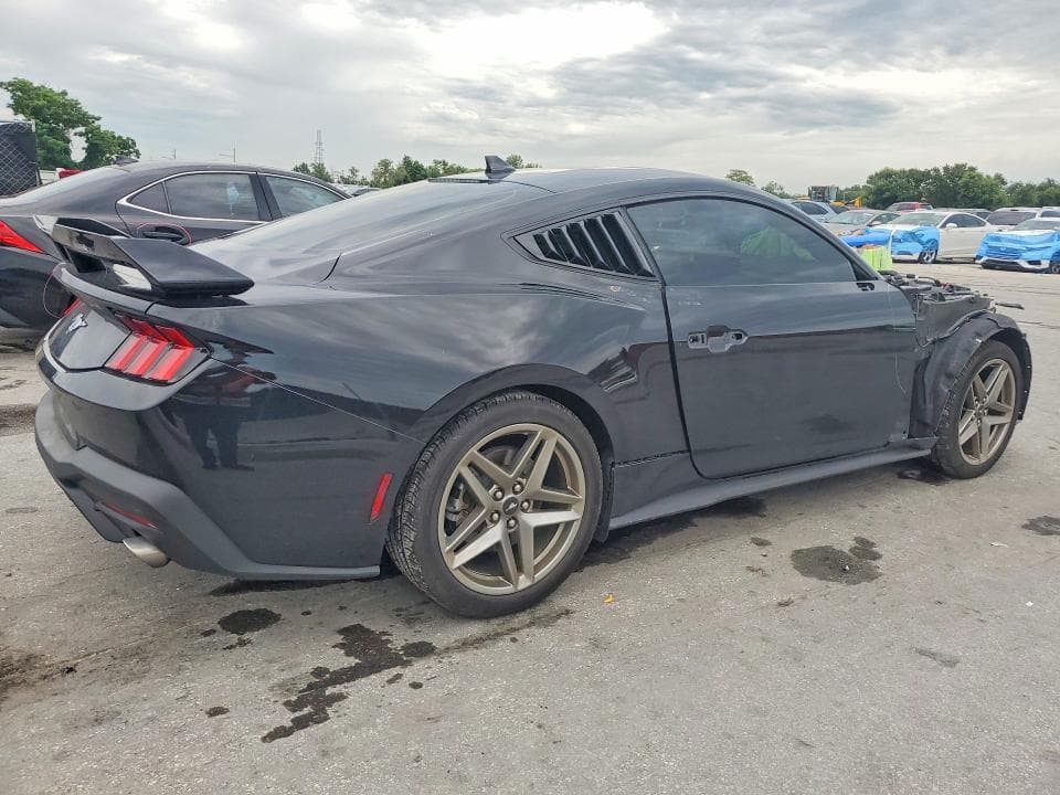 2025 FORD MUSTANG 3
