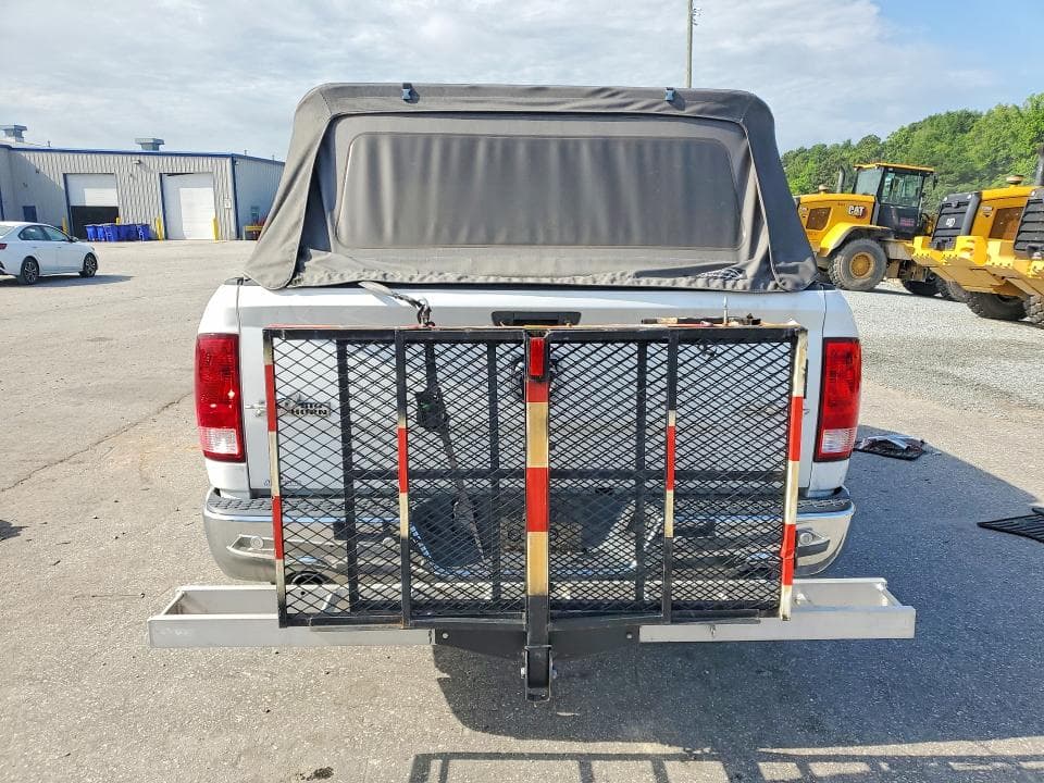 2017 RAM 1500 SLT 6