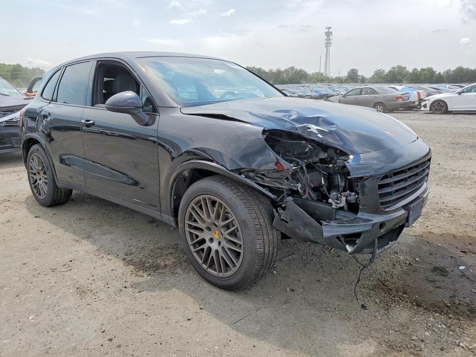 2017 PORSCHE CAYENNE 4
