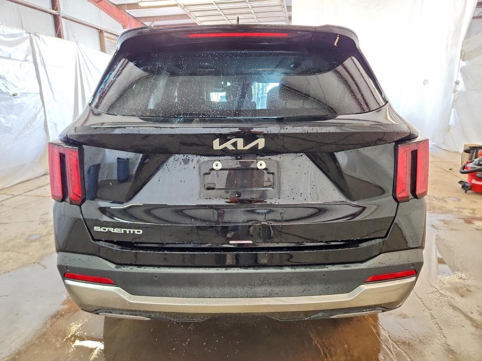 2025 KIA SORENTO S 6
