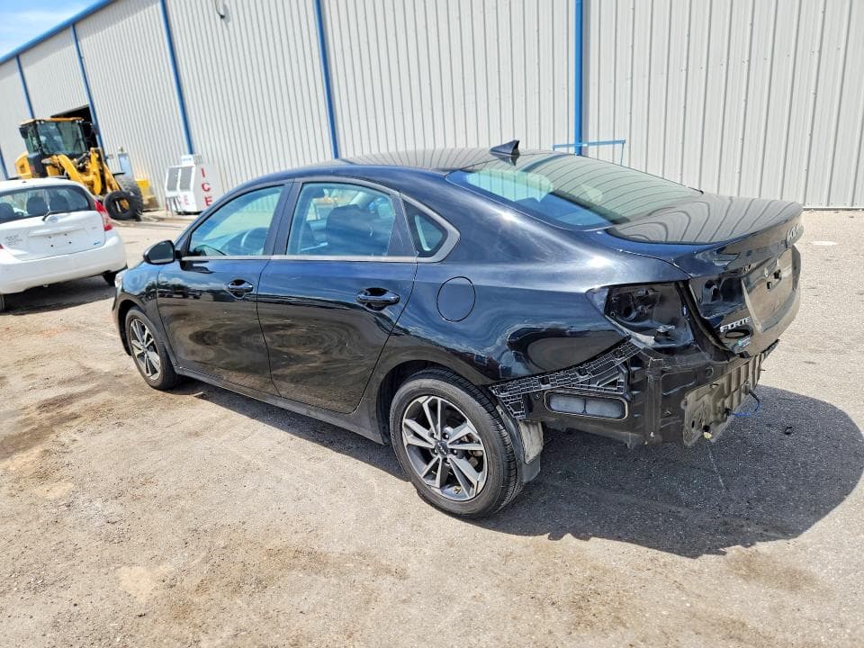 2022 KIA FORTE LXS 2