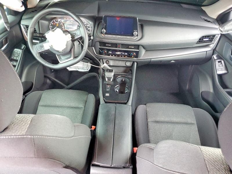 2025 NISSAN ROGUE SV 8