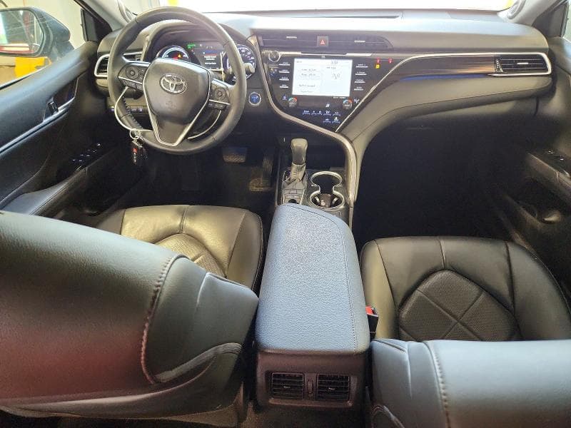 2018 TOYOTA CAMRY HYBRID XLE 8