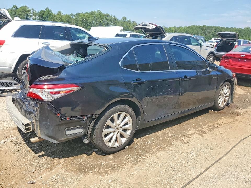 2020 TOYOTA CAMRY LE 3