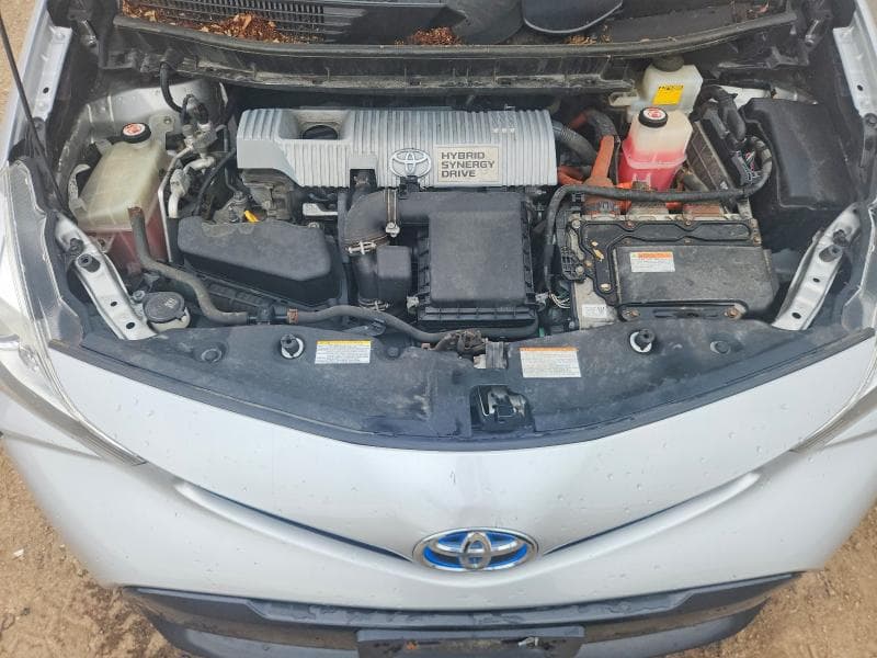2017 TOYOTA PRIUS V TWO 11