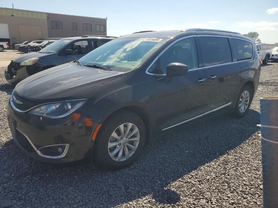 2019 CHRYSLER PACIFICA TOURING L - 1
