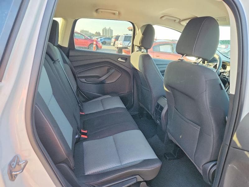 2017 FORD ESCAPE SE 11