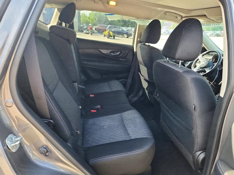 2018 NISSAN ROGUE SV 11