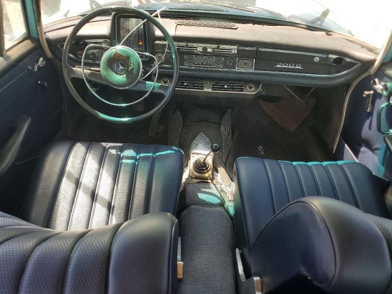 1967 MERCEDES-BENZ B200 8