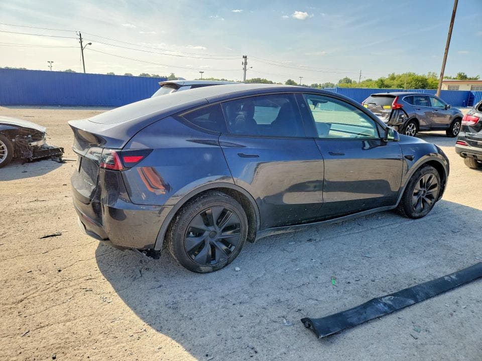2025 TESLA MODEL Y 3