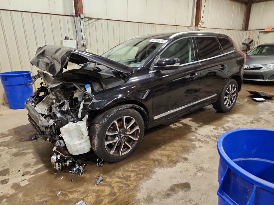 2017 VOLVO XC60 T6 DYNAMIC - 1