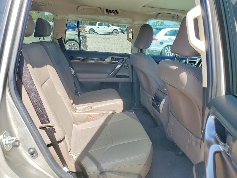 2023 LEXUS GX 460 11