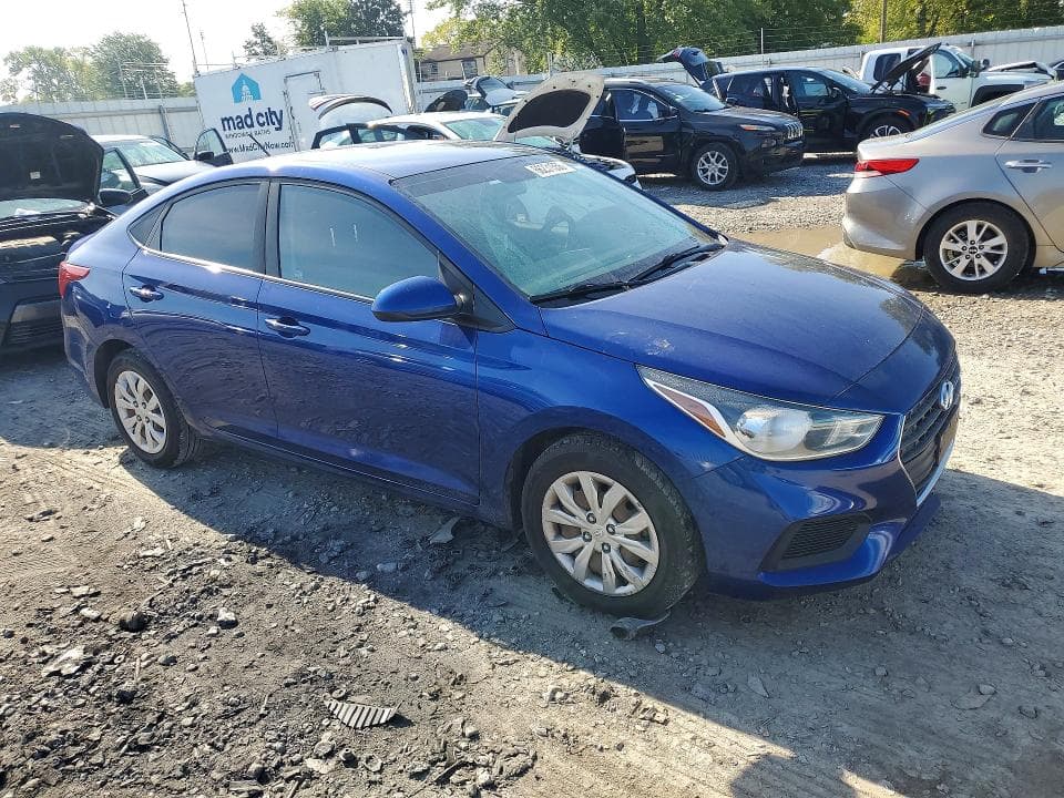 2018 HYUNDAI ACCENT SE 4