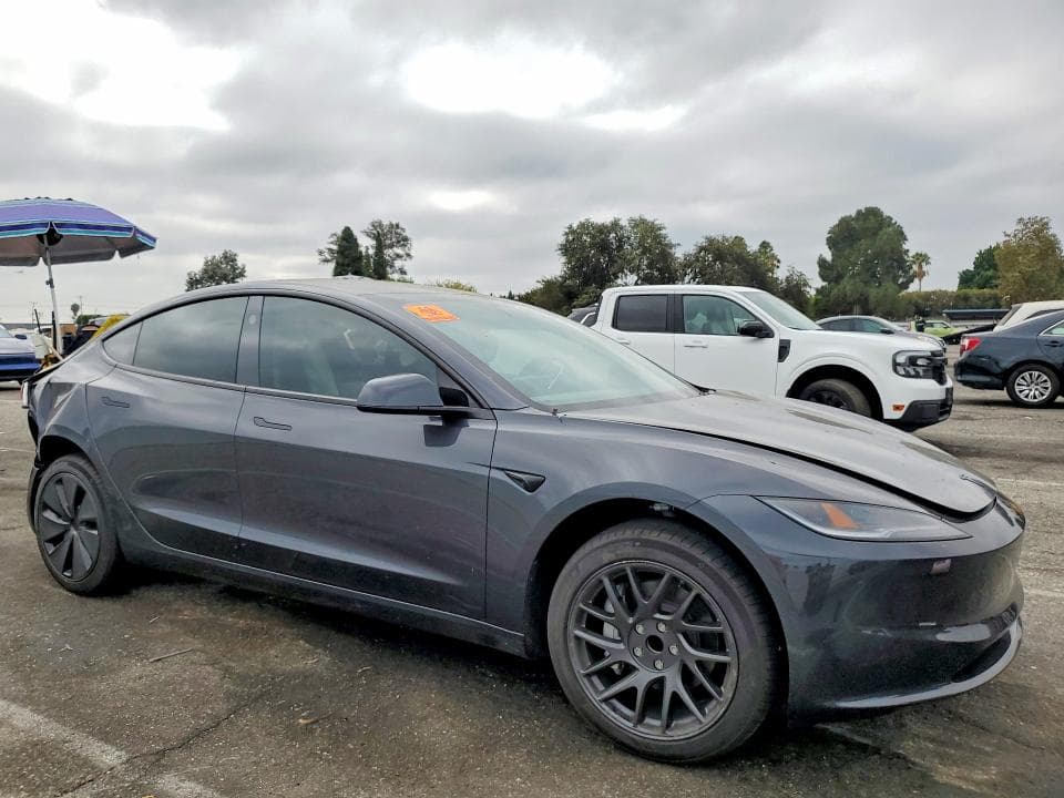 2026 TESLA MODEL 3 4