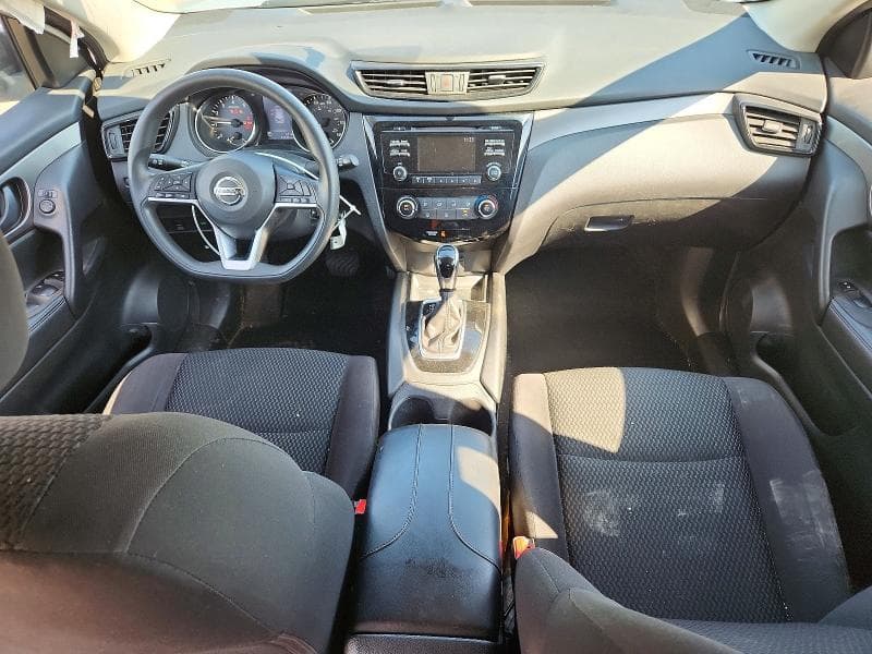 2017 NISSAN ROGUE SPORT S 8