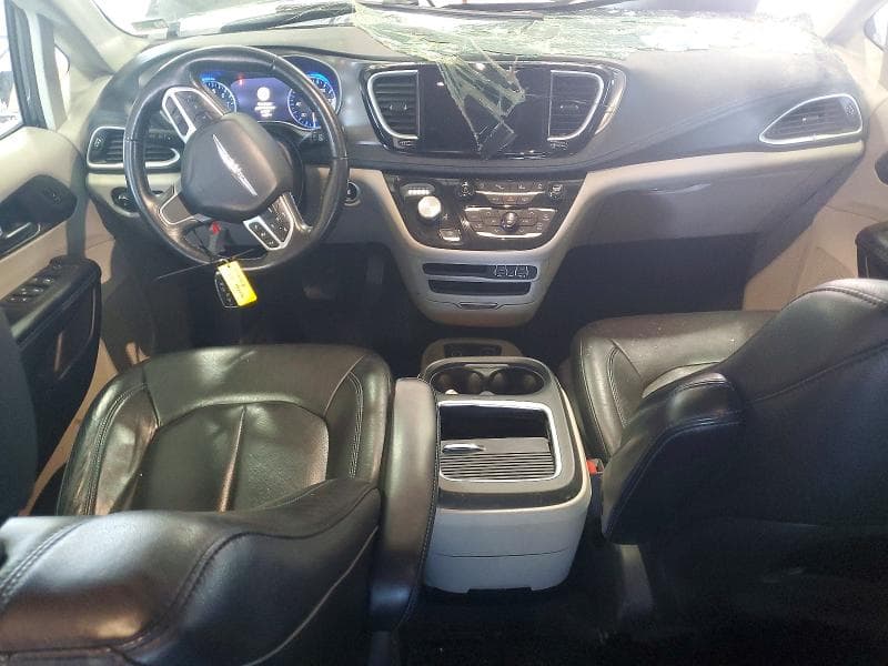 2021 CHRYSLER PACIFICA TOURING L 8