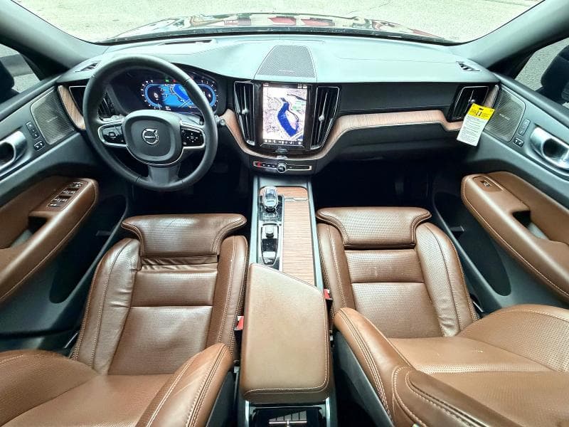2024 VOLVO XC60 ULTIMATE 9