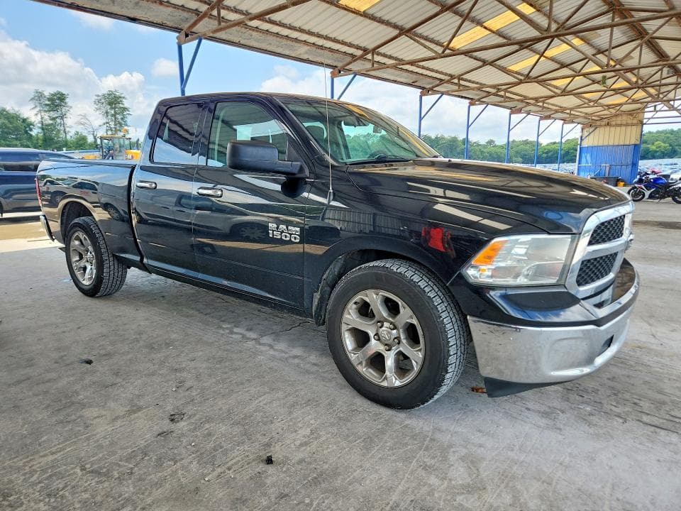 2017 RAM 1500 SLT 4