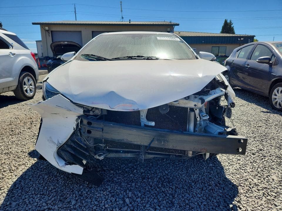 2017 TOYOTA COROLLA SE 5